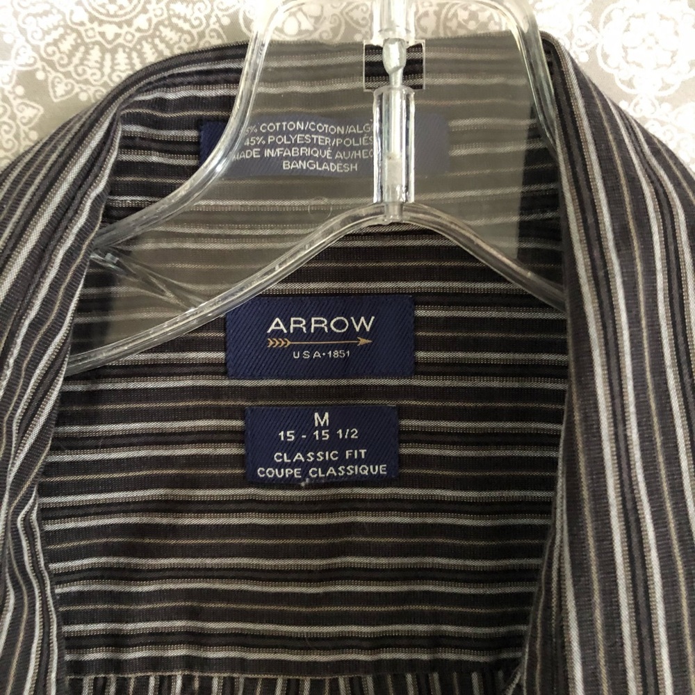 Button up shirt - Picture 2 of 2